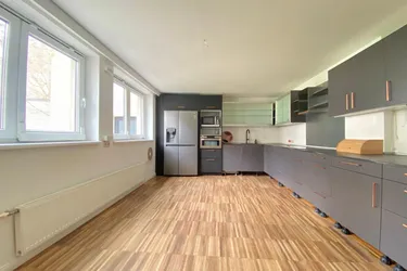 Villa in Grinzing mit Indoorpool, Garage und Lift