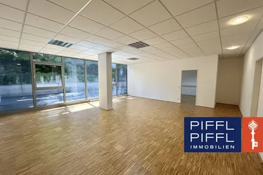 Großzügige 119 m2 mit 2 Garagenplätzen zu mieten!