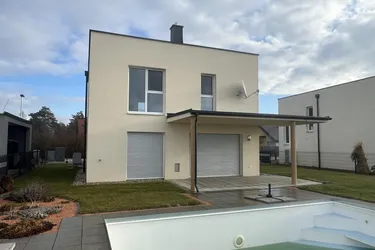 4 Zimmer Einfamilienhaus mit Pool in Gänserndorf Süd