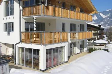 Wunderschöne 3 Zimmer Gartenwohnung mit touristische Nutzung in Kaprun