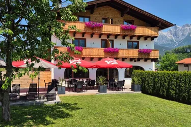 HOTEL / RESTAURANT MIT ATEMBERAUBENDE BERGBLICK IN MARIA ALM 