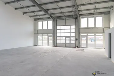 LAGER NEUBAU 321 m² 