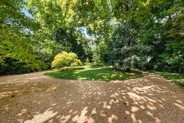 Außergewöhnliche Döblinger Residenz mit Parkgarten