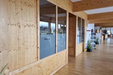 Büro zu vermieten