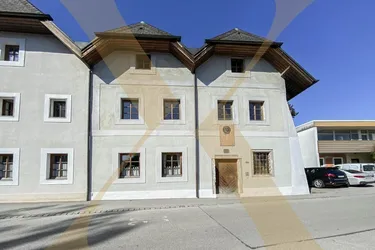 Expose Vermietete 3,5-Zimmer-Anlegerwohnung mit Terrasse in denkmalgeschütztem Haus in Wels-Zentrum zu verkaufen