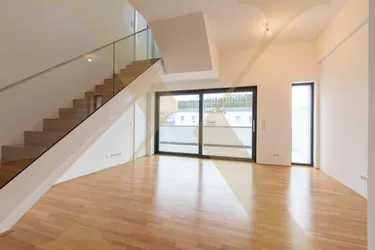 Expose Exklusive 4-Zimmer-Maisonettewohnung mit extravaganter Dachterrasse in Linzer Innenstadtlage zu vermieten!