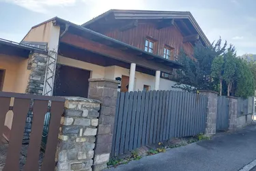 Expose LANDHAUS in TRAUMLAGE