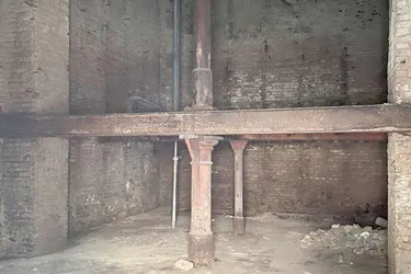 Einzigartiges Atelier/Lager/Büro | 70 m² mit 6,5 m Raumhöhe | Einreichplan für Zwischendecke zur Flächenverdopplung vorliegend | direkt bei der U-Bahn-Station Thaliastraße