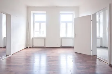 Schöne 1 1/2 Zimmer Wohnung | 4.Stock Ruhelage | Nähe Lugner City