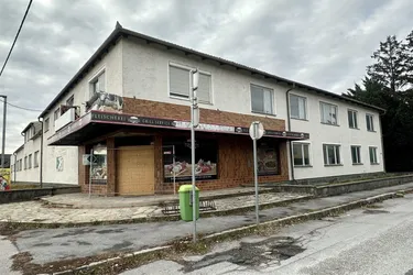 Moderne Betriebsstätte auf der Hauptstraße in Strasshof an der Nordbahn
