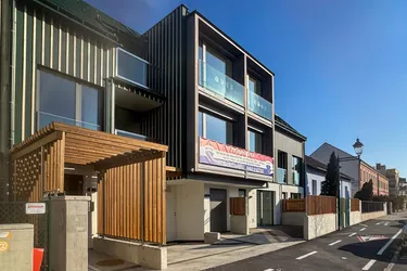 Refugium im Grünen - Individuelles Haus mit ruhigem Garten und exklusivem Interieur