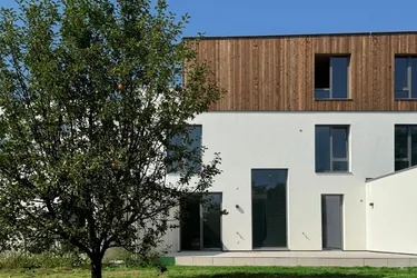 Refugium im Grünen - Exklusive Maisonette mit Privatgarten