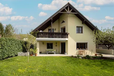 Ein Haus für die ganze Familie mit Garten in idyllischer Lage in Dornbach