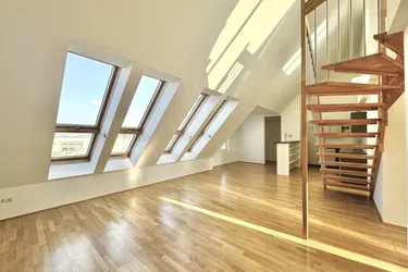 Dachgeschoss-Maisonette mit 3 Zimmern und traumhaftem Weitblick nahe der äußeren Mariahilfer Straße