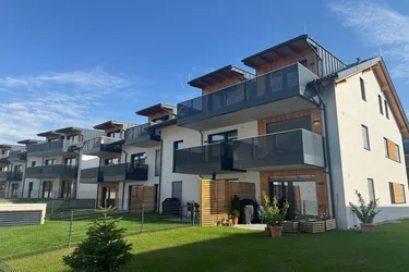 ERSTBEZUG | 4 Zimmer Dachgeschoß Wohnung mit 140m2 Wohnfläche | 17m2 SW-Terrasse, 2 TG Plätze | Hallwang