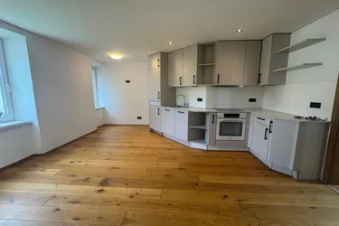 GRÜNES STADTLEBEN | Gemütliche 3-Zimmerwohnung mit 100m2 Garten
