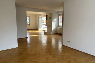 Graz: Wunderschöne Dachterrassen-Wohnung mit Doppelgarage im beliebten Geidorf-Viertel zu vermieten