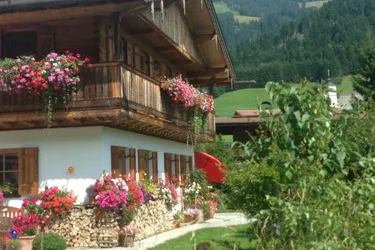 Aschau bei Kirchberg/Tirol: Entzückendes Bauernhäusl in Natur-Ruhelage
