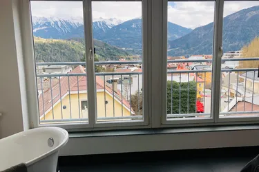 4-Zimmerwohnung / Penthousewohnung / Designerwohnung / über den Dächern von Imst möbeliert