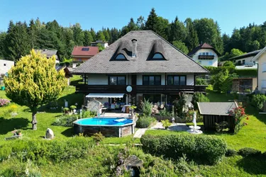 Einzigartiges Anwesen mit Charakter, Qualität und beeindruckender Aussicht in Wernberg zu kaufen!