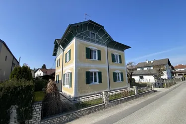 Charmantes Wohnhaus mit Garage und Gartenhütte – Gepflegt &amp; voller Potenzial