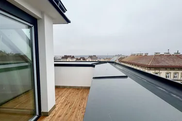 Coming soon - Provisionsfreie Maisonette-Dachgeschosswohnung mit 3 Terrassen und Blick auf die Gloriette!