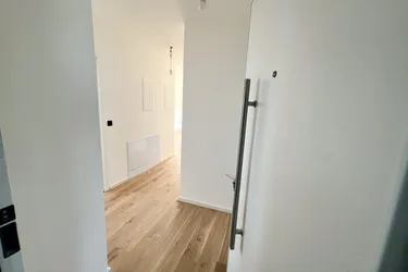 Über den Wolken - Traumhafte Neubau Maisonette-Dachgeschosswohnung mit Blick auf die Gloriette!