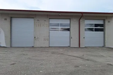 Lagerfläche - Halle - Garage XXL - Wohnwagengarage - Bootsgarage zu vermieten