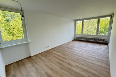 Kernsanierte 3-Zimmer Wohnung mit Loggia in Salzburg Nonntal