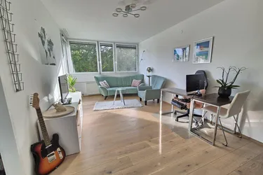 Maxglaner Schmuckstück - 2-Zimmer Wohnung mit Loggia