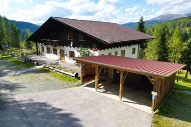 Top-Lage in den Nockbergen: Idyllischer Gasthof auf 1.580 Metern in Kärntens vielseitigem Erholungs- und Skigebiet
