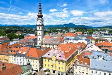 Repräsentatives Altbaubüro im historischen Palais Orsini-Rosenberg – Alter Platz 1, Klagenfurt