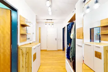 Helle 2,5-Zimmer-Wohnung mit Balkon, Liftzugang &amp; Tiefgaragenplatz in Villach-Völkendorf