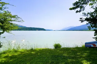 Einfamilienhaus mit großem Grundstück, Nebengelass, Bergblick &amp; Ausbaupotenzial – ideal für Naturliebhaber, Tierhalter oder Familien