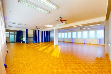 Sofort nutzbare 170 m² Gewerbefläche in Klagenfurt – perfekt für Büro, Yoga, Tanz oder Atelier