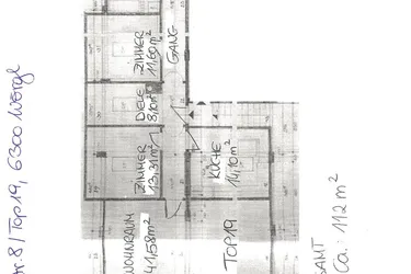 Schöne 4 Zimmer Wohnung mit großer Dachterrasse in ruhiger und sonniger Lage.