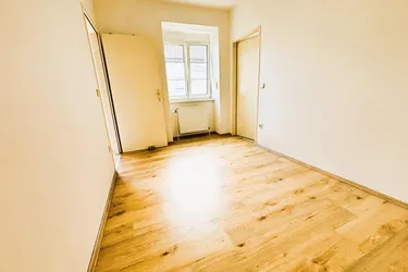 Erdgeschosswohnung mit Blick an die Donau