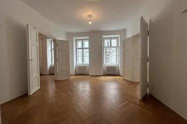 Exklusive Stadtwohnung mit 3 Zimmern - 116m² in zentraler Lage