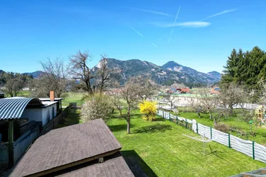 Mehrfamilienhaus mit großzügigem Garten!