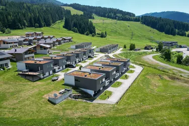 Phantastische Ausblickslage im Wandergebiet und direkt an der Skipiste!