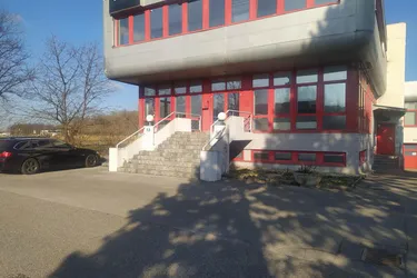 Maklerfrei 20m2 und 27m2 Büro - inkl. Parkplatz