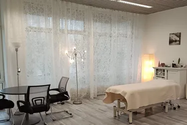Praxisraum € 105 im Monat für einen Tag pro Woche