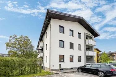 Großzügige 4-Zimmer Wohnung mit zwei Balkonen in Obertrum am See