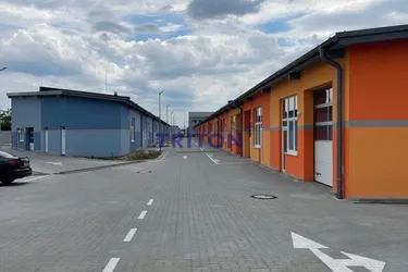 Gewerbeflächen mit Büro- und Sanitärräumen zu kaufen - A2 Wöllersdorf