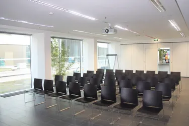 Großzügiger Seminarraum am STADTWERK