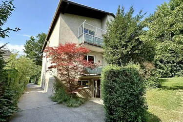 Charmante 3-Zimmer-Wohnung mit Balkon in absoluter Ruhelage