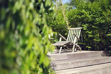 Wie im eigenen Haus: 167 m² auf zwei Ebenen + 1.000 m² Garten mit Naturpool