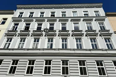 2-Zimmer-Wohnung mit Altbau-Charme und Parkblick – Top-Lage nahe Westbahnhof &amp; Mariahilfer Straße