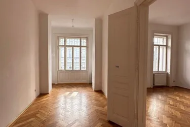 ++LIVING IN WÄHRING++ 3,5-Zimmer-Altbauwohnung und Loggia