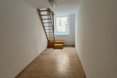 Kompakte Werkstätte nahe Augarten !!